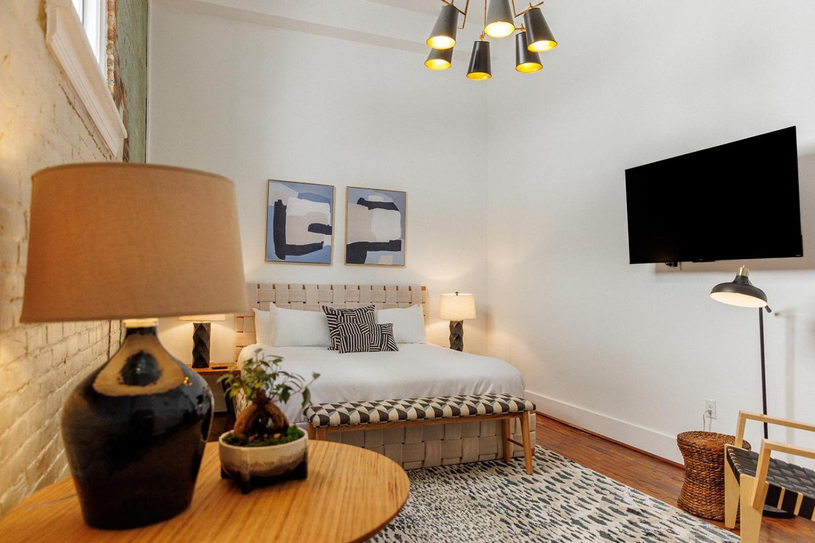 Fire Station One Boutique Hotel Роанок Экстерьер фото