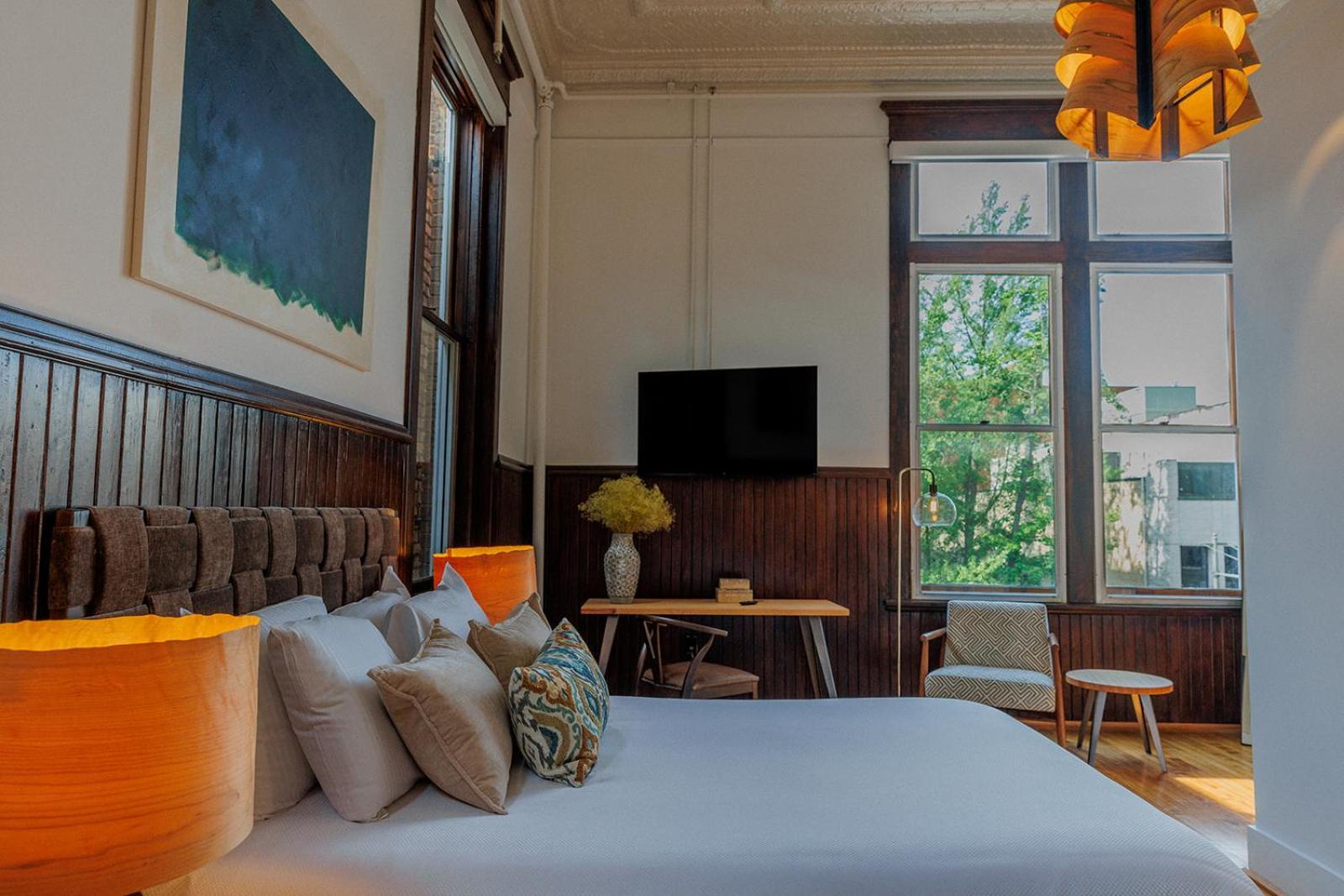 Fire Station One Boutique Hotel Роанок Экстерьер фото